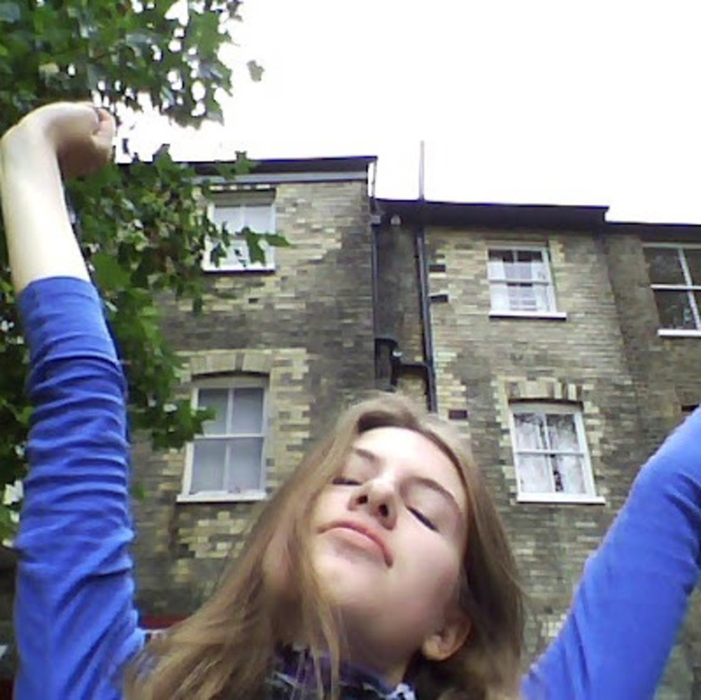 Meet your Posher, Kira
